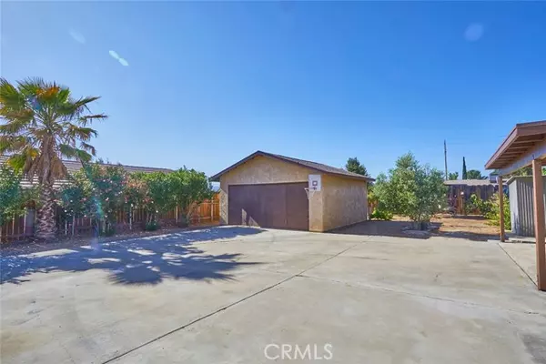 17525 Main, Hesperia, CA 92345