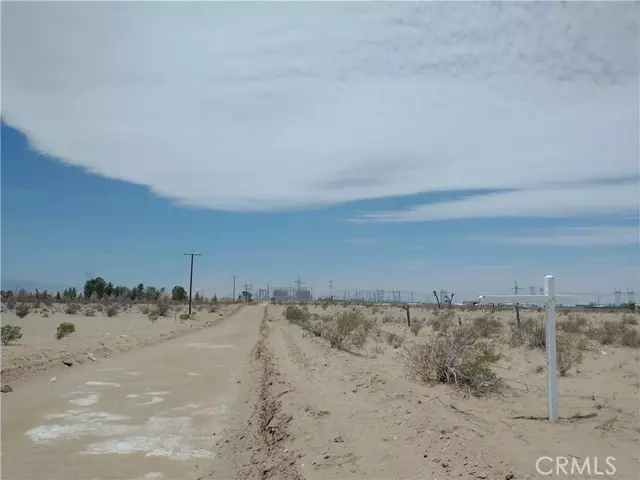 Adelanto, CA 92301,186 Cassia