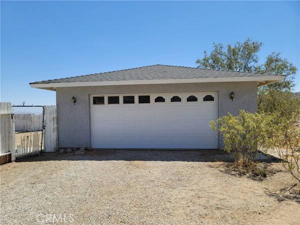 9075 Custer Avenue, Lucerne Valley, CA 92356