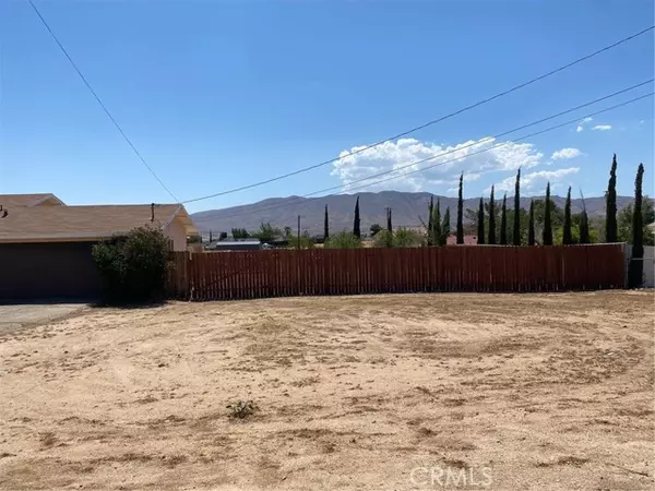 Hesperia, CA 92345,9497 Peach Avenue