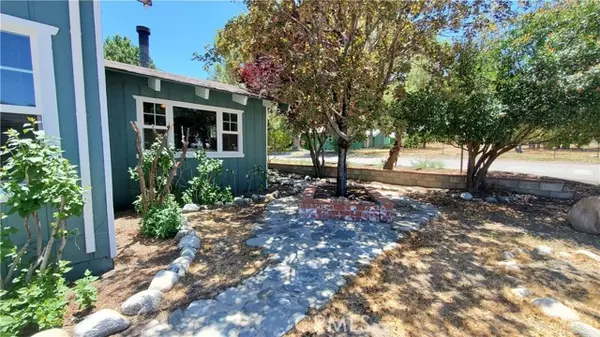 Wrightwood, CA 92397,6115 Acorn Drive