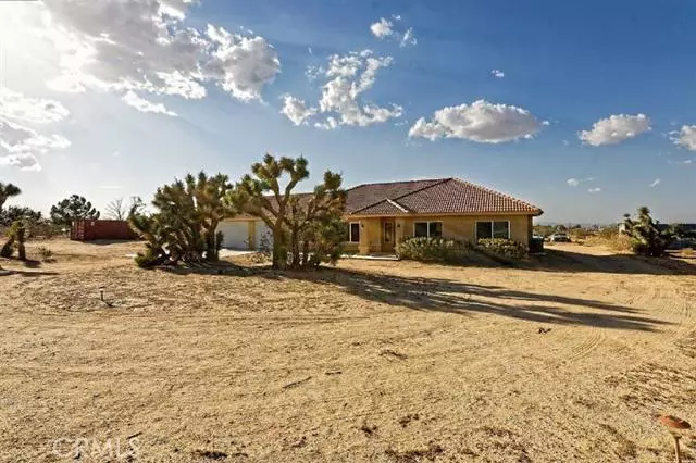 5626 Del Rosa Road, Phelan, CA 92371