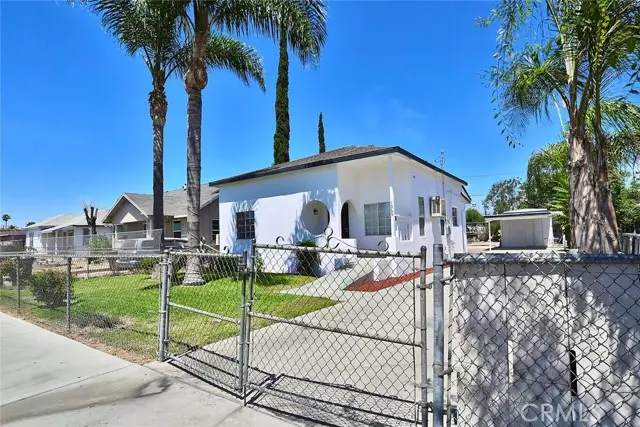 Colton, CA 92324,1365 N La Cadena Drive