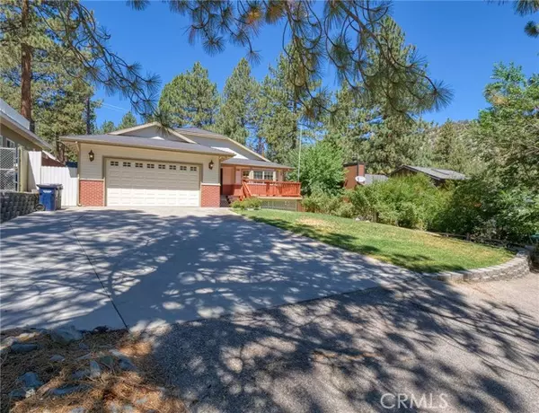 Wrightwood, CA 92397,6260 Conifer Drive