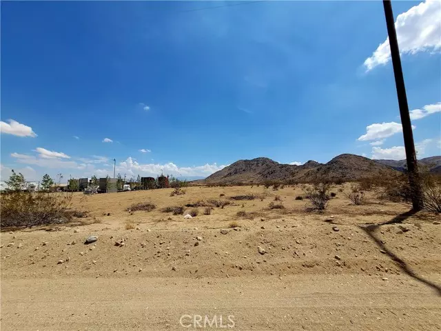 Lucerne Valley, CA 92356,0 Spinel