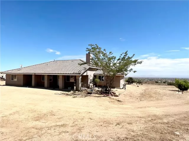 7980 Flowerfield Road, Phelan, CA 92371