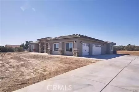 Phelan, CA 92371,9475 Cedar