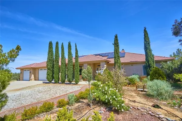 Phelan, CA 92371,7438 Woodcliff Road