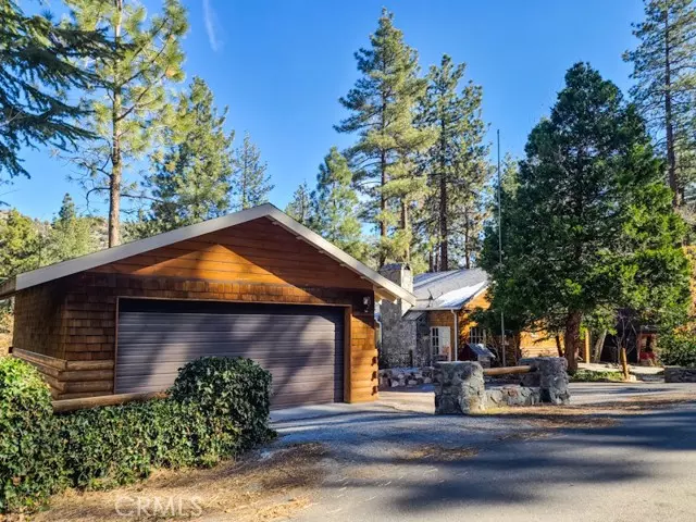 Wrightwood, CA 92397,1072 Lark Drive