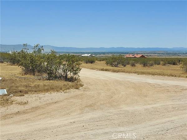 Apple Valley, CA 92307,0 Los Padres Parcel #0463-243-21