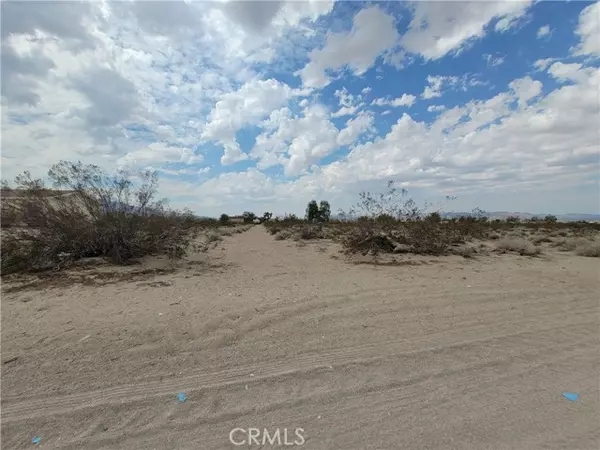 Lucerne Valley, CA 92356,0 Santa Fe