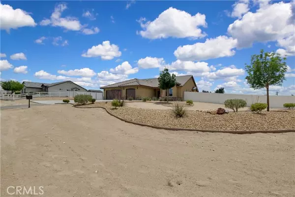 18855 Otomian Road, Apple Valley, CA 92307