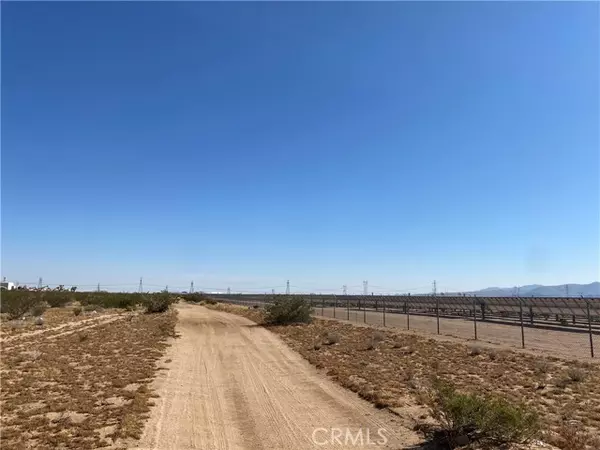 Adelanto, CA 92301,0 Emerald Rd