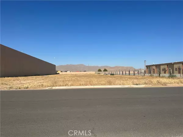 0 Pioneer, Apple Valley, CA 92307