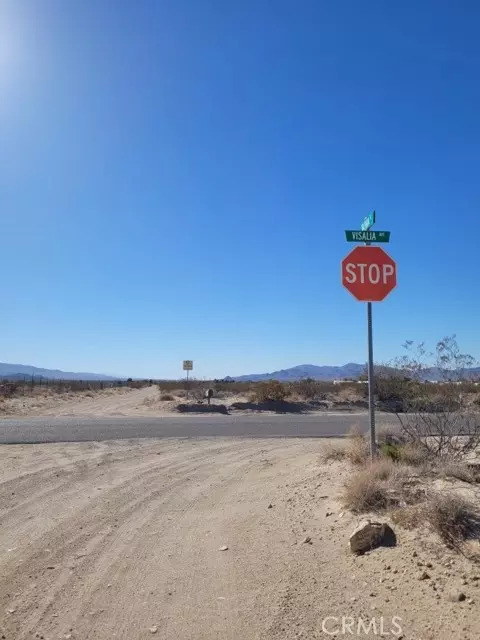 Lucerne Valley, CA 92356,2 Visalia