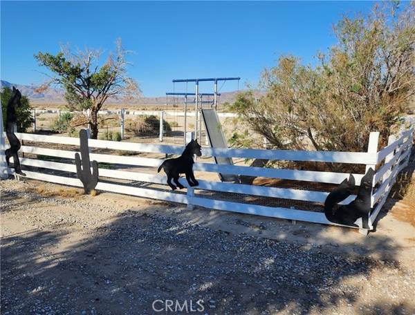 Lucerne Valley, CA 92356,33795 Northside Road