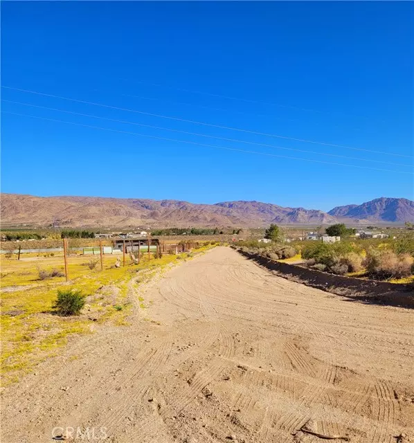 Lucerne Valley, CA 92356,18 Holmes Rd. (Near)