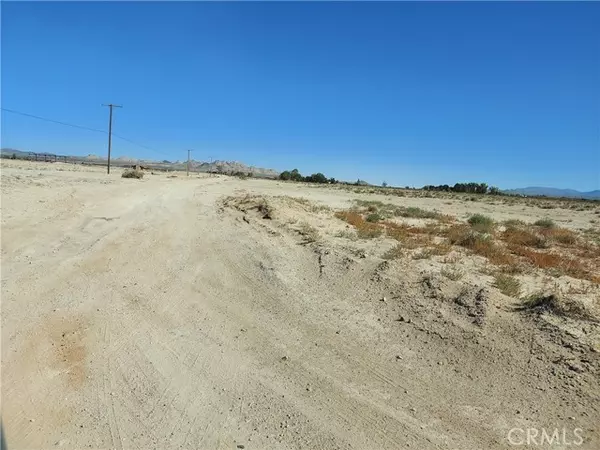 0 Locust Parcel #0450-024-01, Lucerne Valley, CA 92356