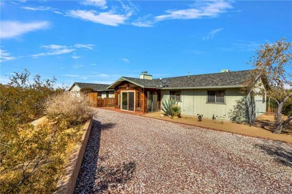 32320 Sapphire Road, Lucerne Valley, CA 92356