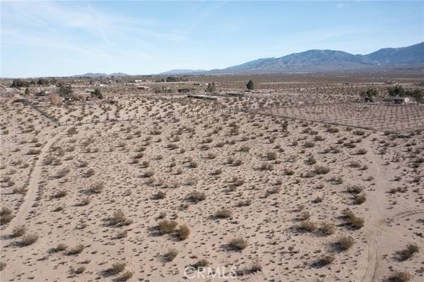 Lucerne Valley, CA 92356,4 Midway