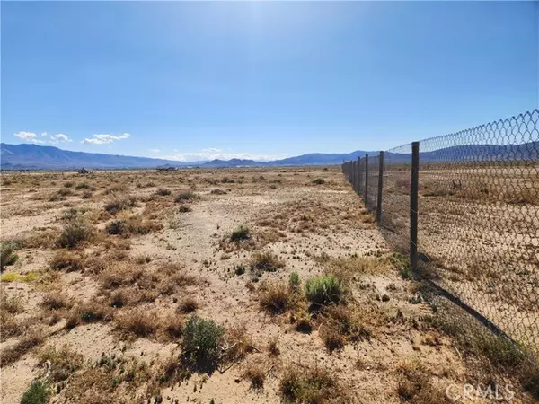 Lucerne Valley, CA 92356,2 Hobart