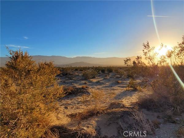 2 Old Woman Springs, Lucerne Valley, CA 92356