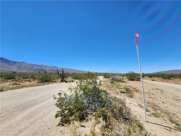 2 Foothill, Lucerne Valley, CA 92356