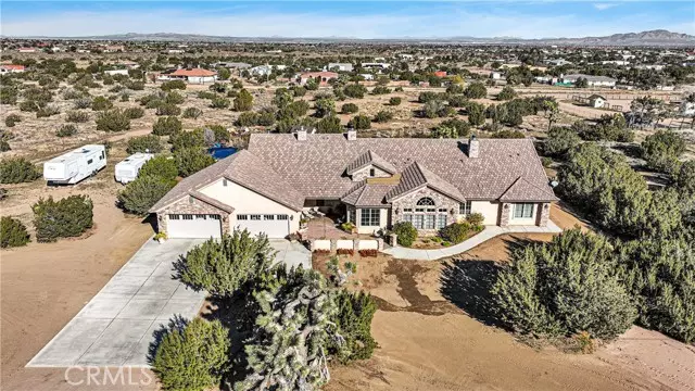 10827 Trinity Road, Oak Hills, CA 92344