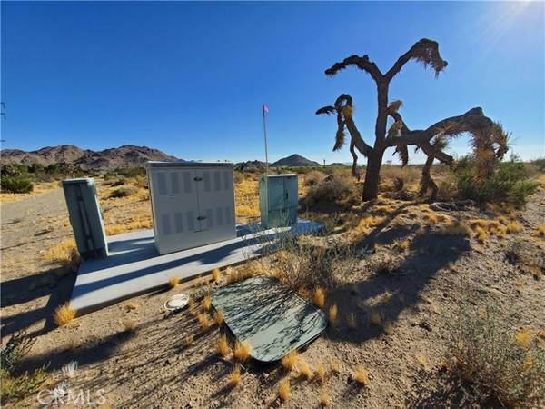 Lucerne Valley, CA 92356,1 Buena Vista