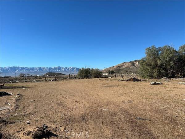 Lucerne Valley, CA 92356,15977 Verdugo Avenue