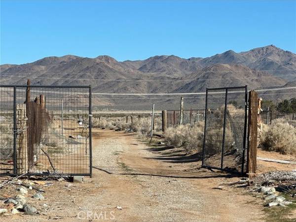 Lucerne Valley, CA 92356,15977 Verdugo Avenue