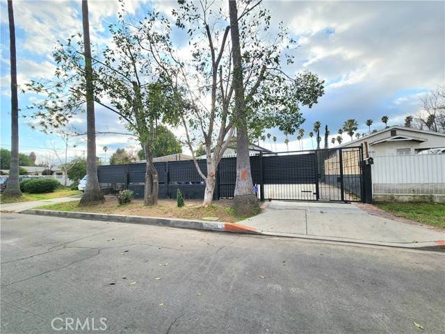 7421 Remmet Avenue, Canoga Park, CA 91303