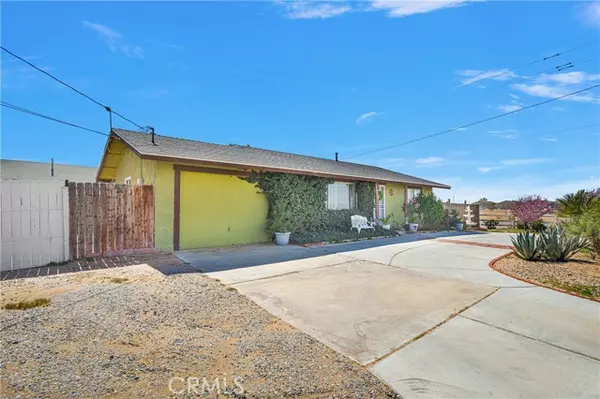 Adelanto, CA 92301,11715 Chamberlaine Way