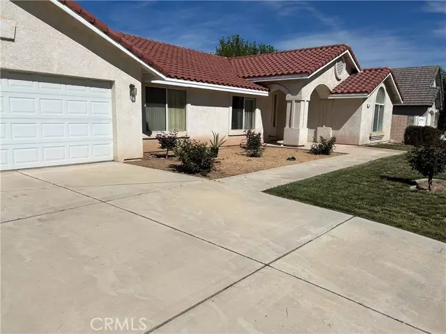 7266 Danbury Avenue, Hesperia, CA 92345