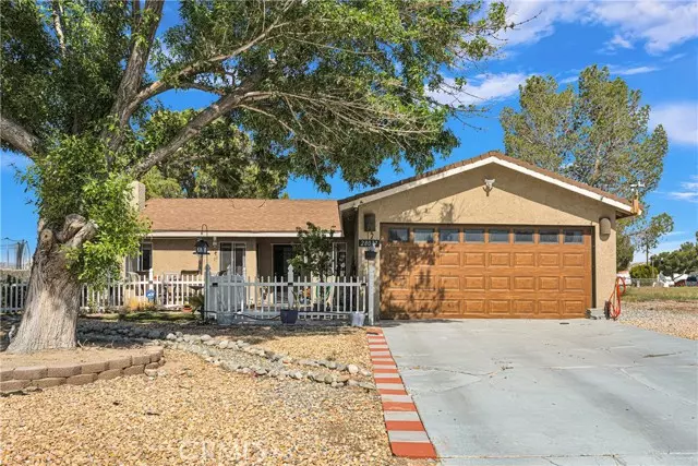 28037 Hummingbird Lane, Helendale, CA 92342