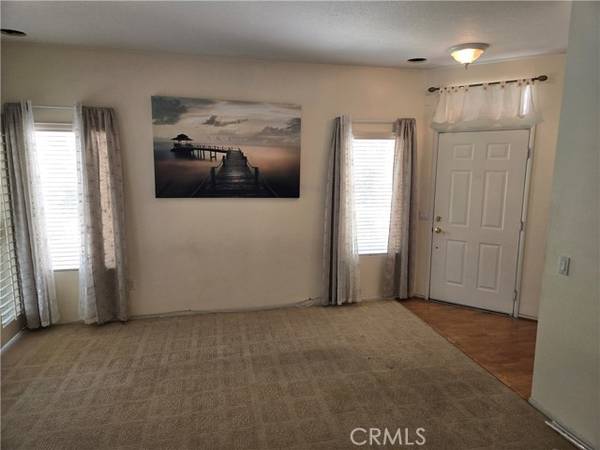 11394 Country Club Drive, Apple Valley, CA 92308