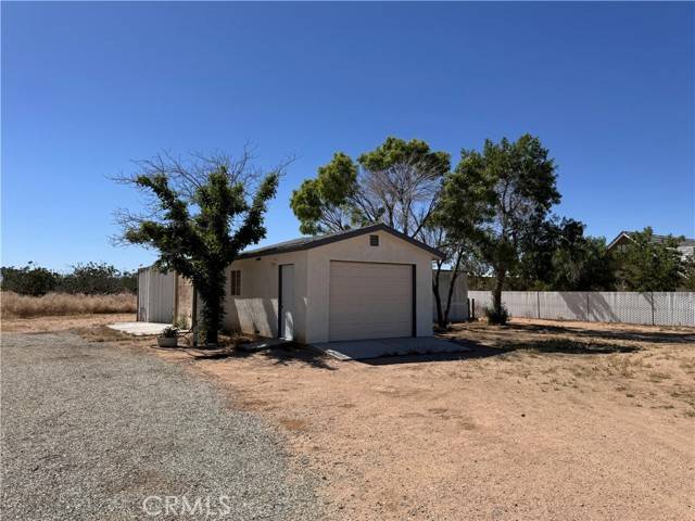 35648 Mountain View Road, Hinkley, CA 92347