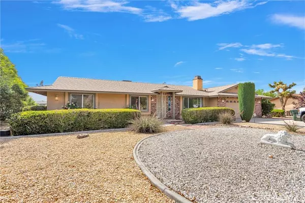 11350 Pagosi Road, Apple Valley, CA 92308