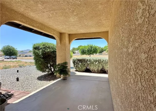 14804 Crofton Lane, Helendale, CA 92342