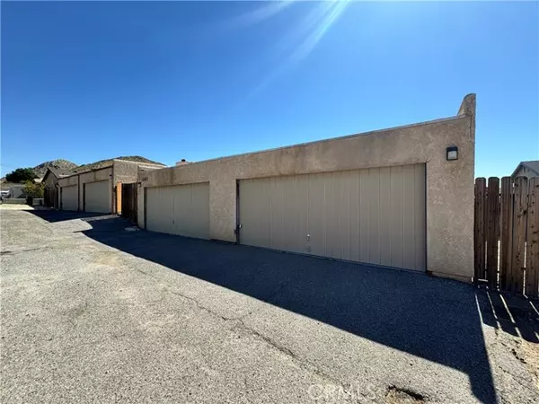 16340 Quantico Road, Apple Valley, CA 92307