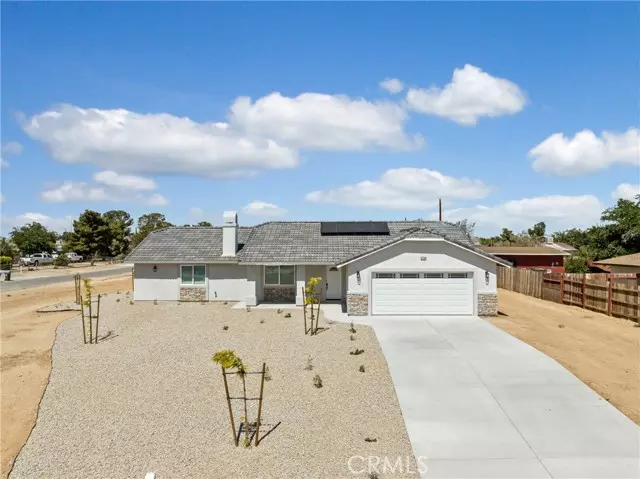 12190 Sholic Road, Apple Valley, CA 92308