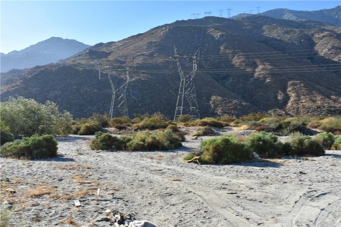 Cabazon, CA 92230,0 Helen 06