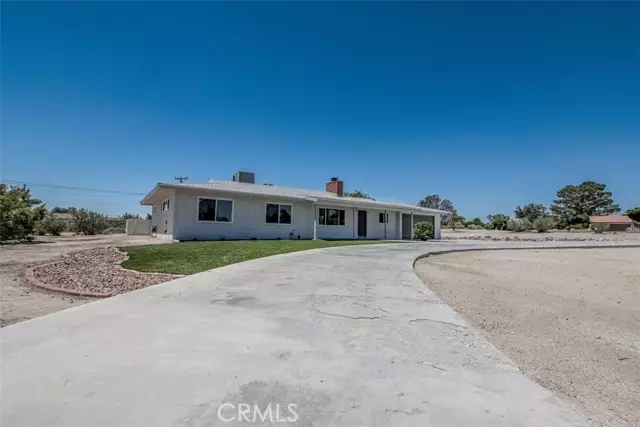 19117 Tecumseh Road, Apple Valley, CA 92307