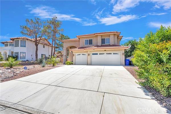 26500 Mainsail Ln, Helendale, CA 92342