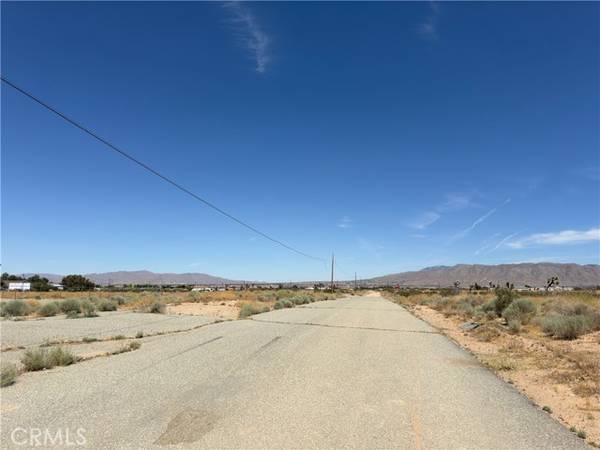 0 Mauna Loa, Hesperia, CA 92345