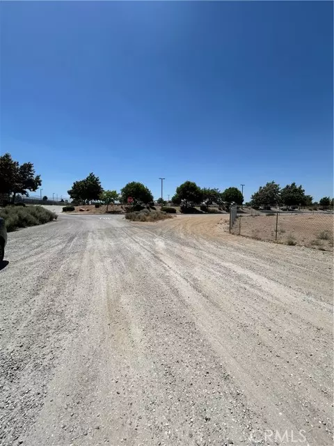 Oak Hills, CA 92344,0 COYOTE TRAIL