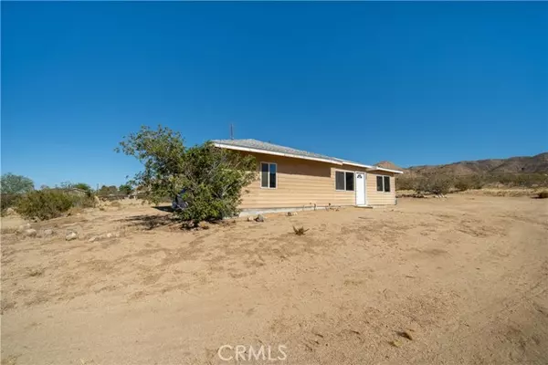 Johnson Valley, CA 92285,50471 Cholla Road