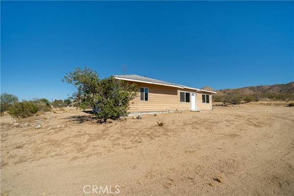 Johnson Valley, CA 92285,50471 Cholla Road