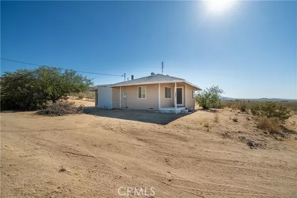 Johnson Valley, CA 92285,50471 Cholla Road