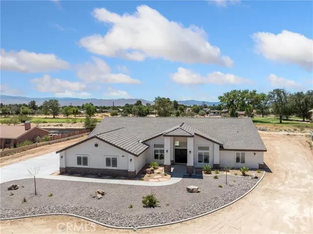 14672 Tiger Tail Road, Apple Valley, CA 92307